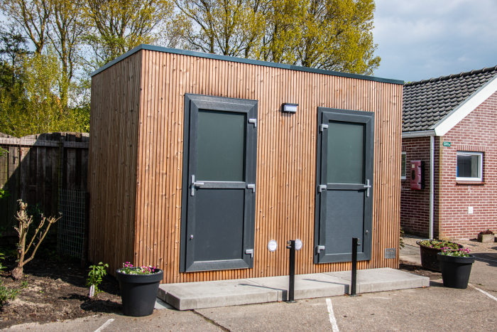 Privé sanitair bij veld 1